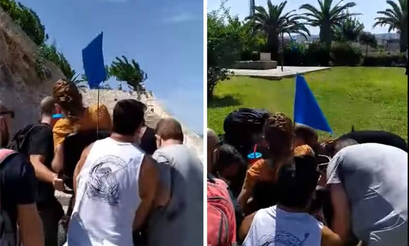 Συγκινητικό βίντεο: Σήκωσαν γυναίκα στα χέρια για να δει τον τάφο του Καζαντζάκη!