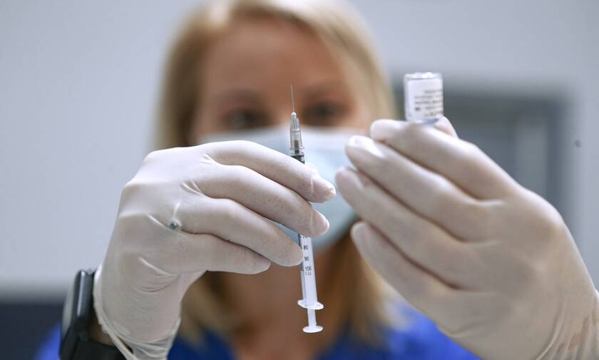 Εξαδάκτυλος εμβόλιο τρίτη δόση υγειονομικοί