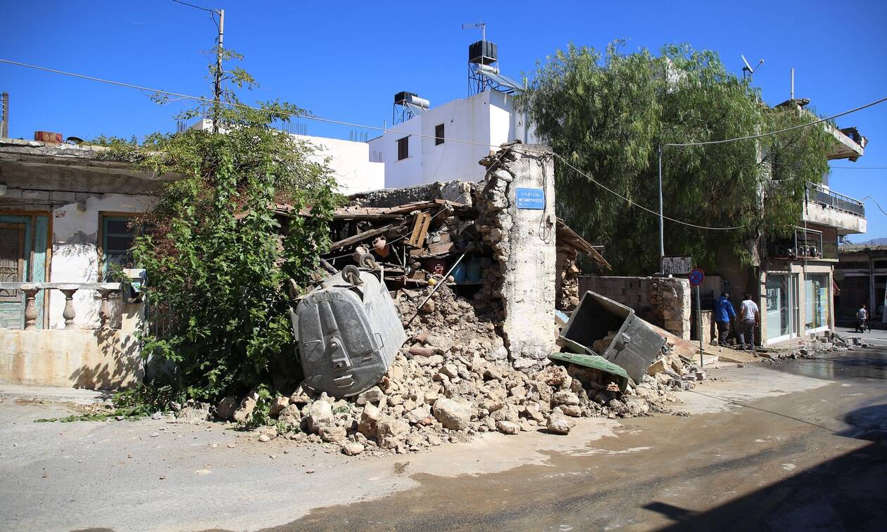 Σεισμός στην Κρήτη: Συνεχίζουν να ψάχνουν για εγκλωβισμένους - Χωρίς τηλέφωνο πολλά χωριά