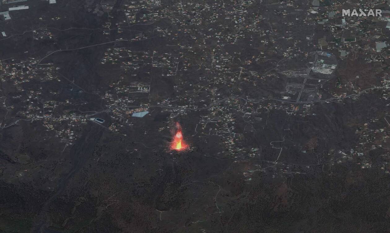 Ηφαίστειο Λα Πάλμα: Το Κούμπρε Βιέχα άρχισε να βρυχάται ξανά - Λάβα, καπνός και τοξικά αέρια