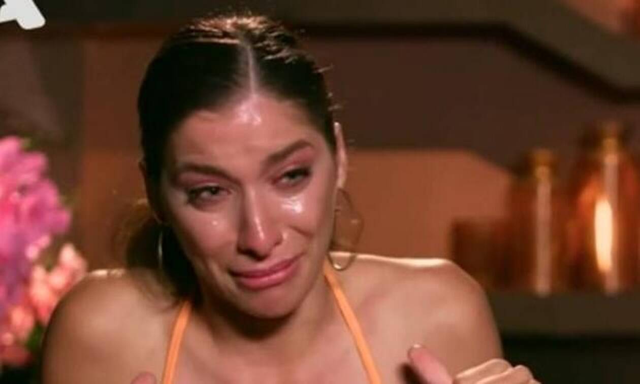 The Bachelor: H Άννα ξέσπασε σε κλάματα - «Κανείς δεν ξέρει τι κουβαλάω στην πλάτη μου»