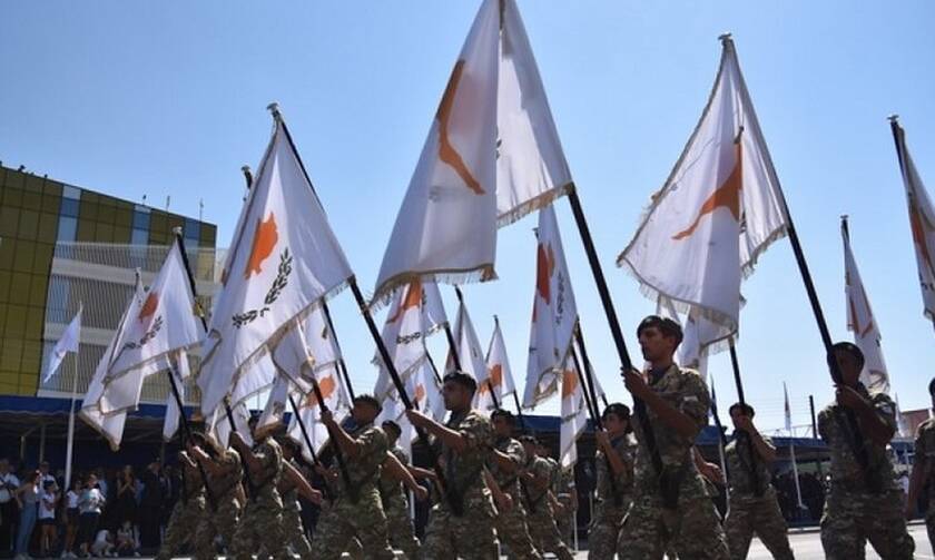 Κύπρος: Στρατιωτική παρέλαση για την 61η επέτειο ανακήρυξης Κυπριακής Δημοκρατίας (vid)