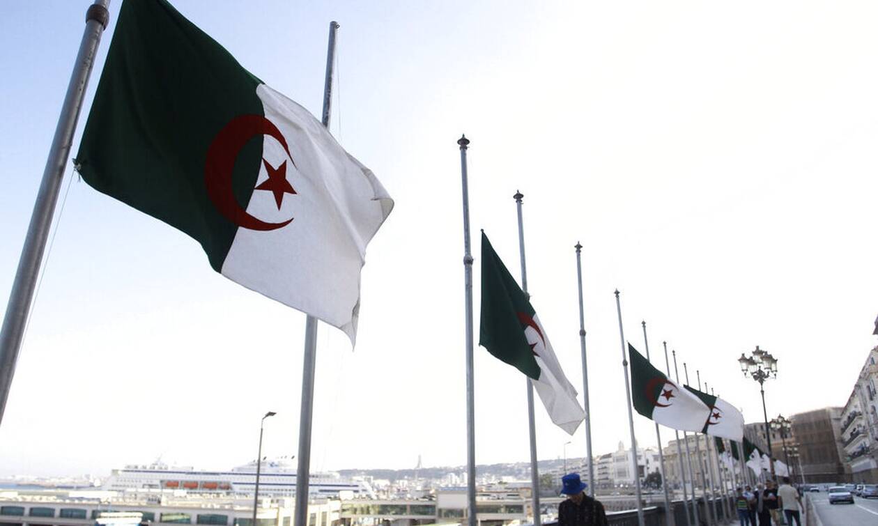Γαλλία-Αλγερία: Το Αλγέρι «απορρίπτει οποιαδήποτε ανάμειξη στις εσωτερικές του υποθέσεις»