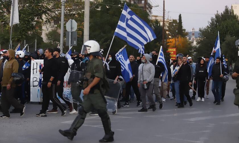 Θεσσαλονίκη ακροδεξιοί ΚΚΕ ΚΝΕ επίθεση