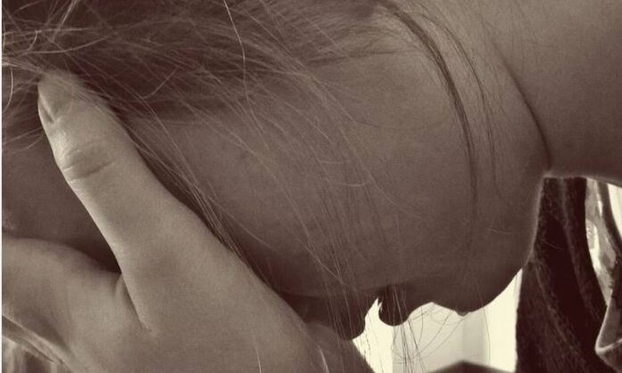 Άρτα: 20χρονη καταγγέλλει τον βιασμό της από δύο φίλους του συντρόφου της