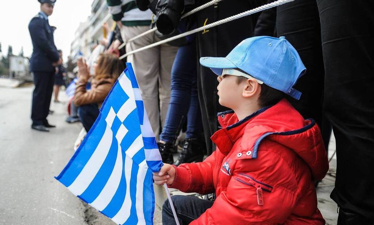 Θεσσαλονίκη - Τζιτζικώστας: «Η παρέλαση πρέπει να γίνει, με πολύ συγκεκριμένα και αυστηρά μέτρα»