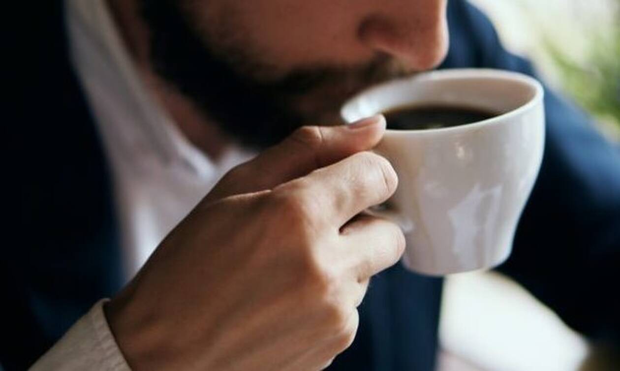Έρευνα: Πώς ο καφές θα σε βοηθήσει να αντιμετωπίσεις την κατάθλιψη