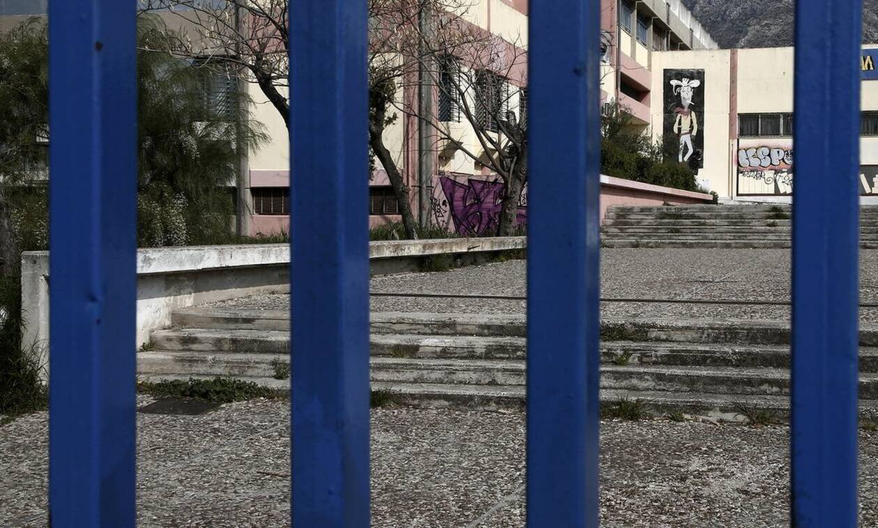 Κακοκαιρία «Αθηνά»: Κλειστά σήμερα Πέμπτη όλα τα σχολεία σε Κέρκυρα και Παξούς