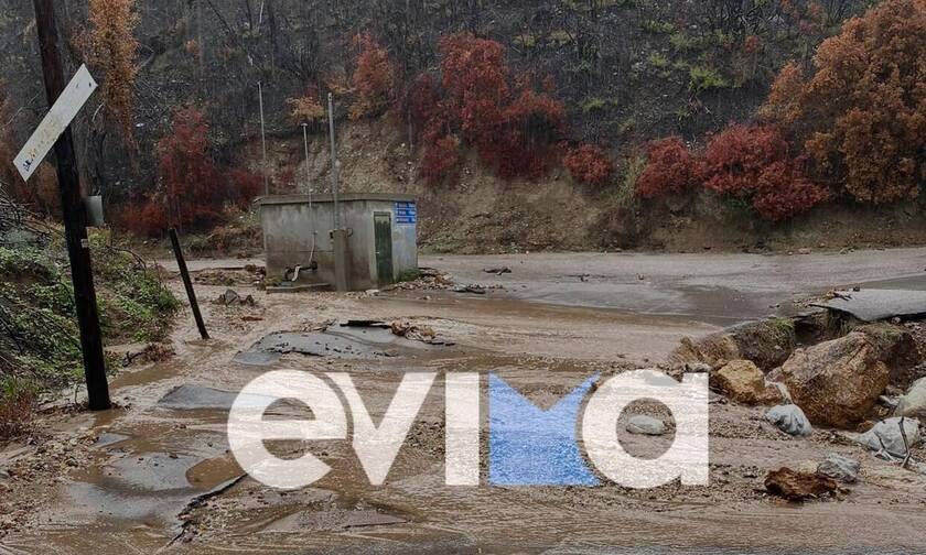 Η κακοκαιρία «Αθηνά» χτύπησε την Εύβοια με πλημμύρες - Πού έχει «κοπεί» στη μέση ο δρόμος (pics)