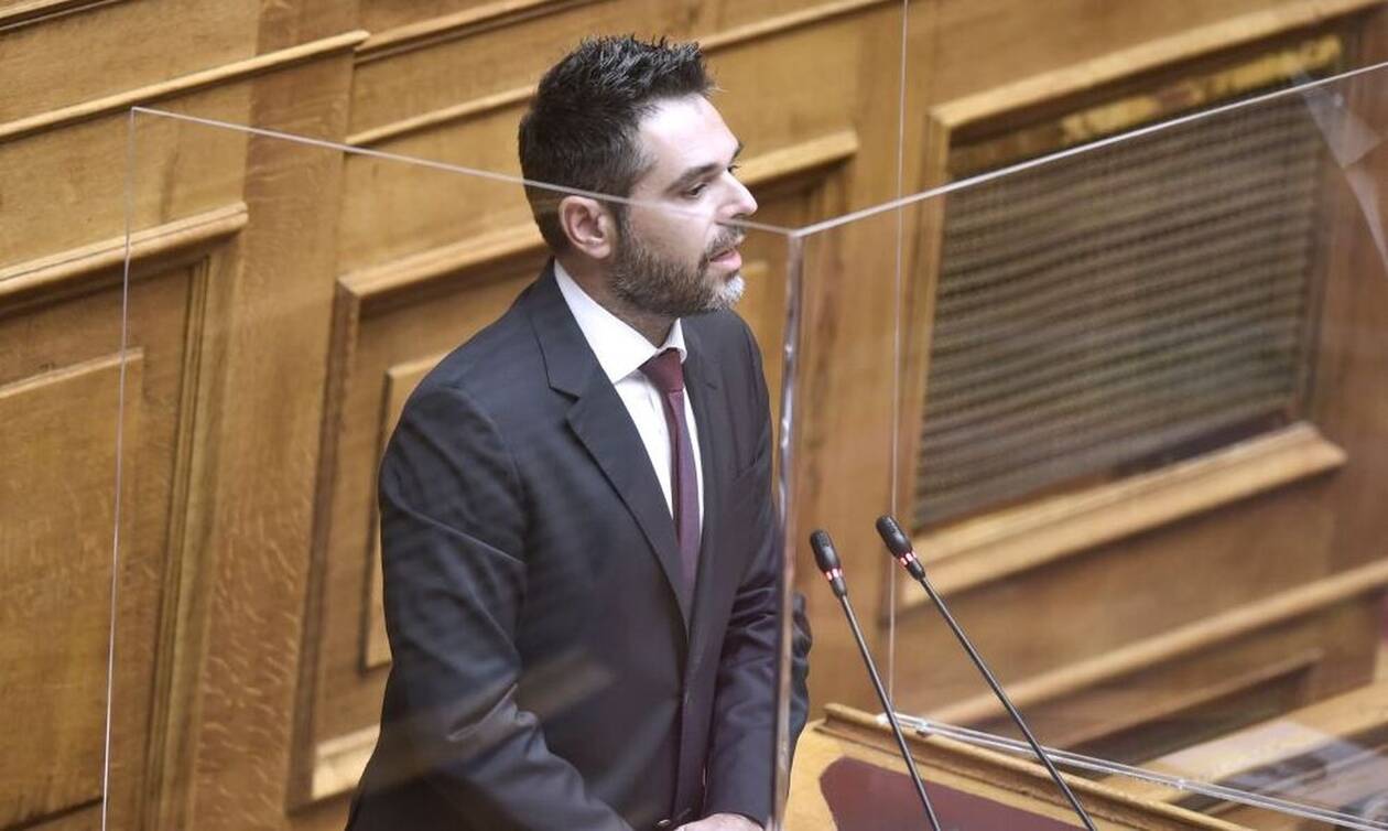 Σαρακιώτης στο Newsbomb.gr: Αποτελεί κεντρική πολιτική επιλογή της ΝΔ συμπόρευσή με την άκρα δεξιά