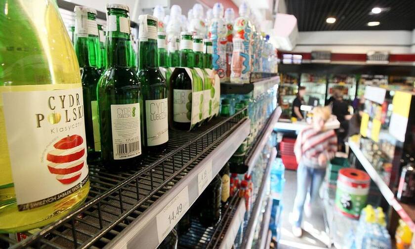 Ρωσία: Οι Αρχές προτείνουν οι κάτοικοι να ανταλλάξουν «τρόφιμα με αλκοόλ»
