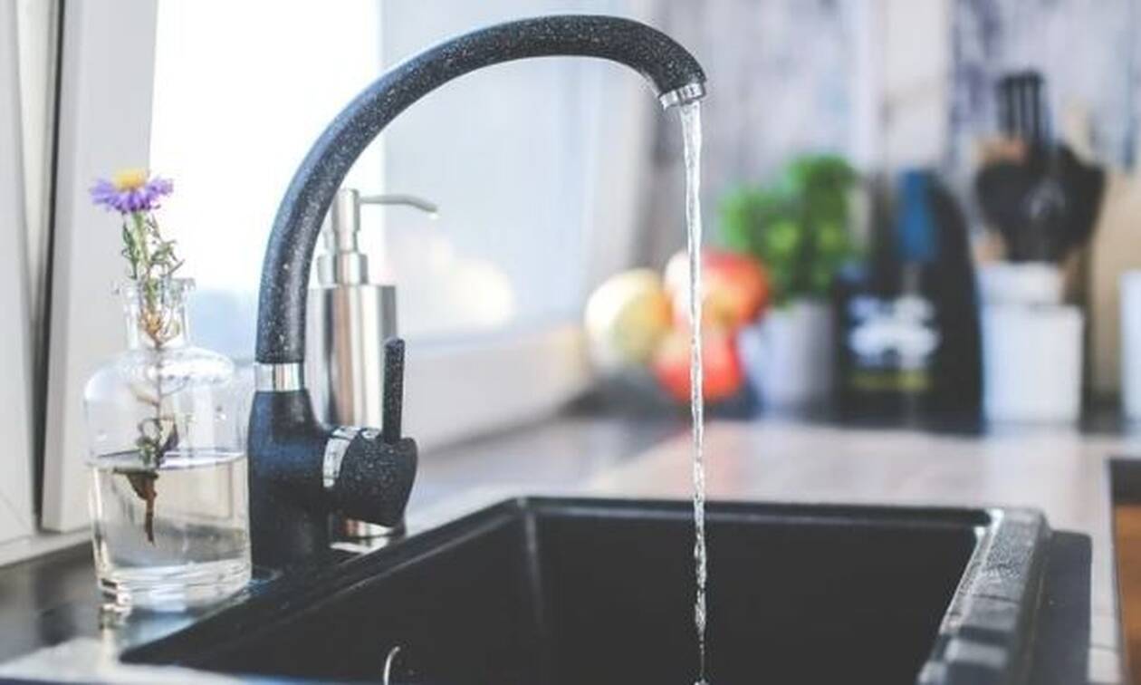 Κρούσματα γαστρεντερίτιδας στη Χαλκιδική: Σύσταση στους κατοίκους να μην καταναλώνουν νερό βρύσης