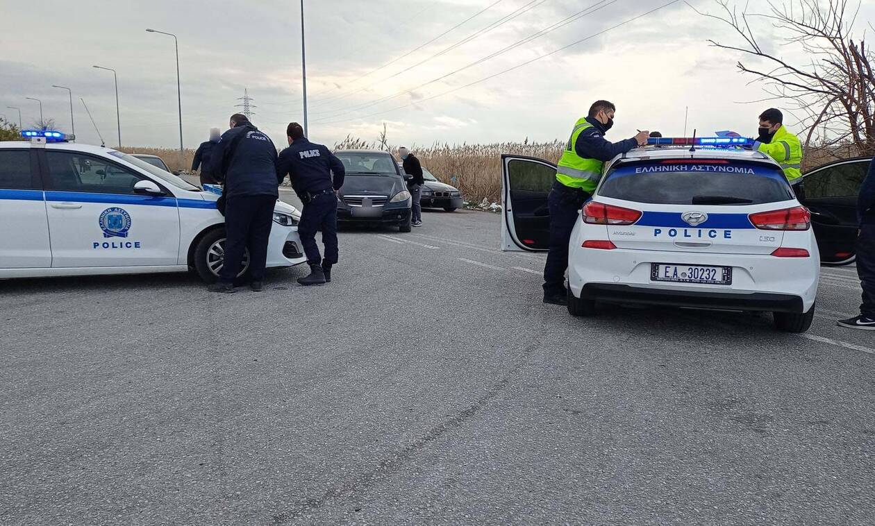 Θεσσαλονίκη: Διακινητής είχε στοιβάξει αλλοδαπούς μέχρι και στο πορτμπαγκάζ