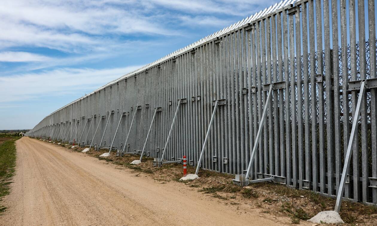 Έβρος: «Σφραγίζουν τα σύνορα» - Σε λειτουργία το νέο σύστημα παρακολούθησης στον φράχτη