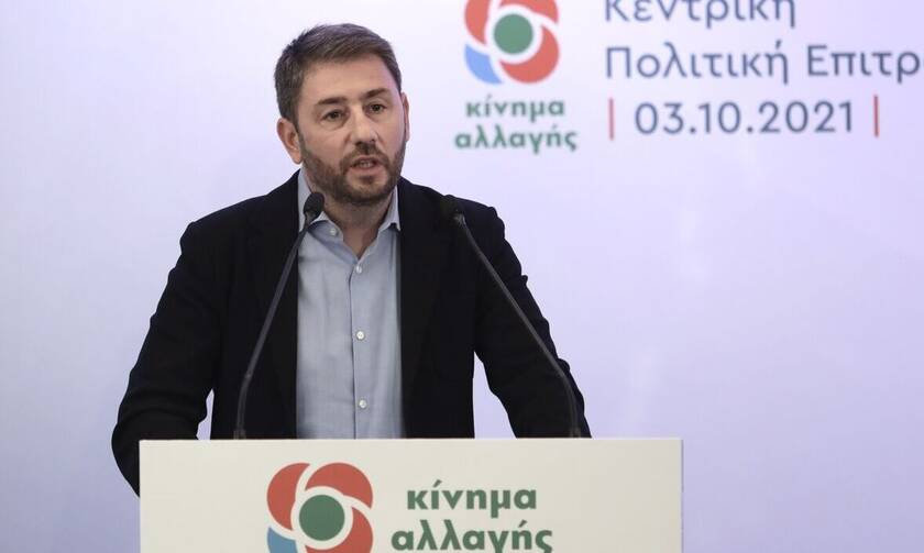 Ανδρουλάκης: Όποιος συζητάει σενάρια συνεργασιών περιφρονεί τη λαϊκή ετυμηγορία