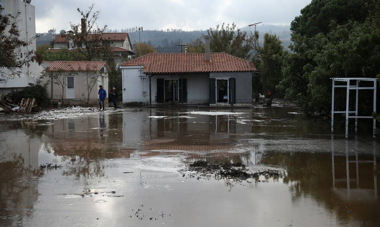 Καιρός ΤΩΡΑ: Αγωνία ξανά στην Εύβοια! Έντονη βροχή στο Δήμο Μαντουδίου Λίμνης Αγίας Άννας
