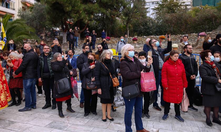 Μεγάλος συνωστισμός στη λιτανεία του Αγίου Δημητρίου στη Θεσσαλονίκη 