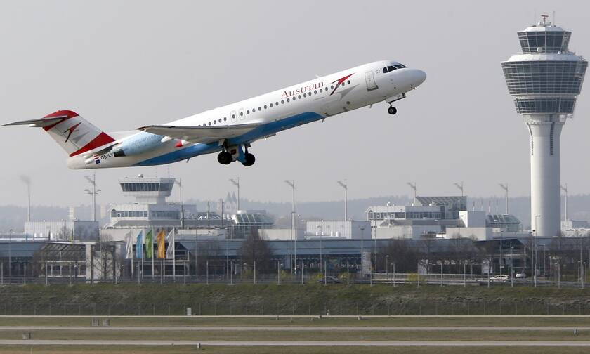 Αεροπλάνο απογειώνεται απο το αεροδρόμιο του Μονάχου