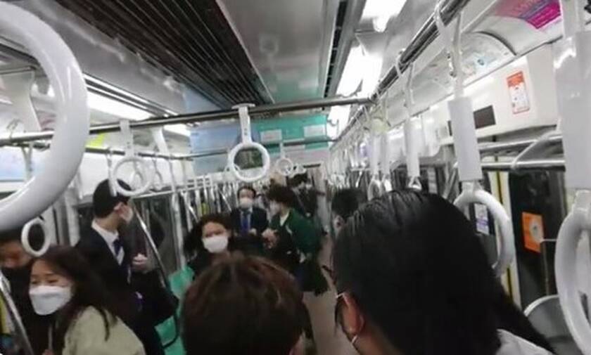 Ιαπωνία επίθεση τρένο μαχαίρι οξύ