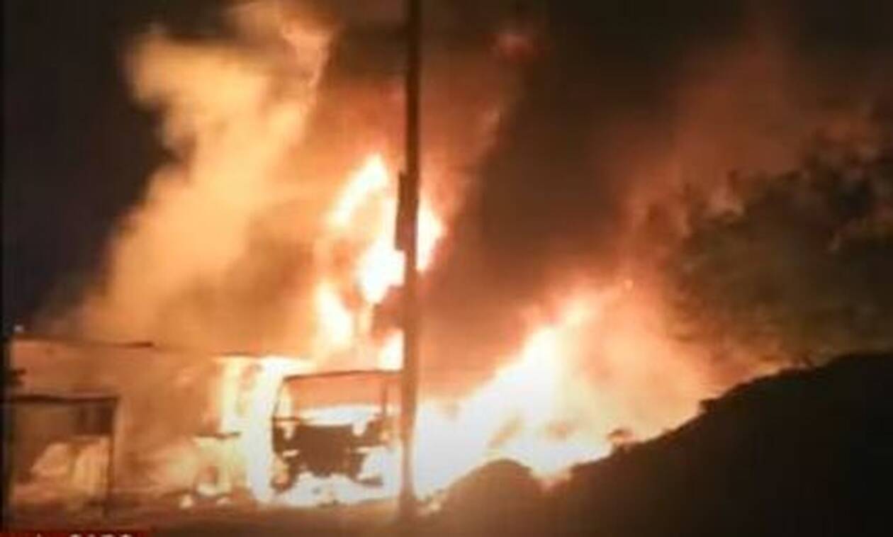 Νότια Αφρική: Τρεις νεκροί έπειτα από πυρκαγιά σε αγωγό μεταφοράς πετρελαίου (vid)