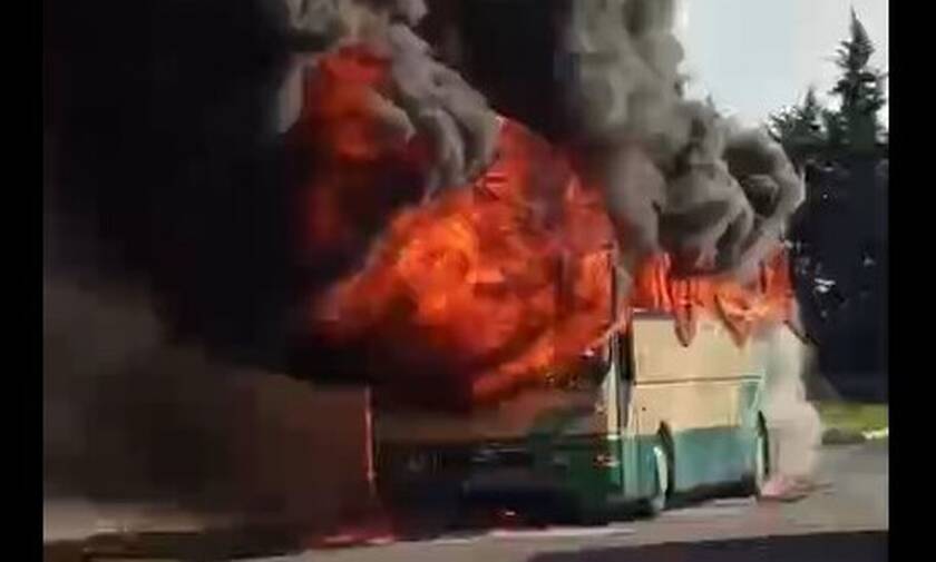 φωτιά καβάλα λεωφορείο