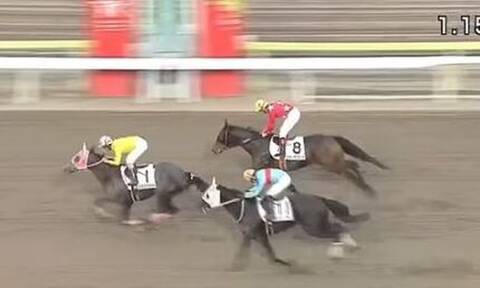 Ιαπωνία: Viral το άλογο με το όνομα «σιδηρόδρομος» που κέρδισε κούρσα σε ιπποδρομία