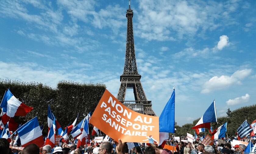 Διαδήλωση κατά του εμβολιασμού το Παρίσι
