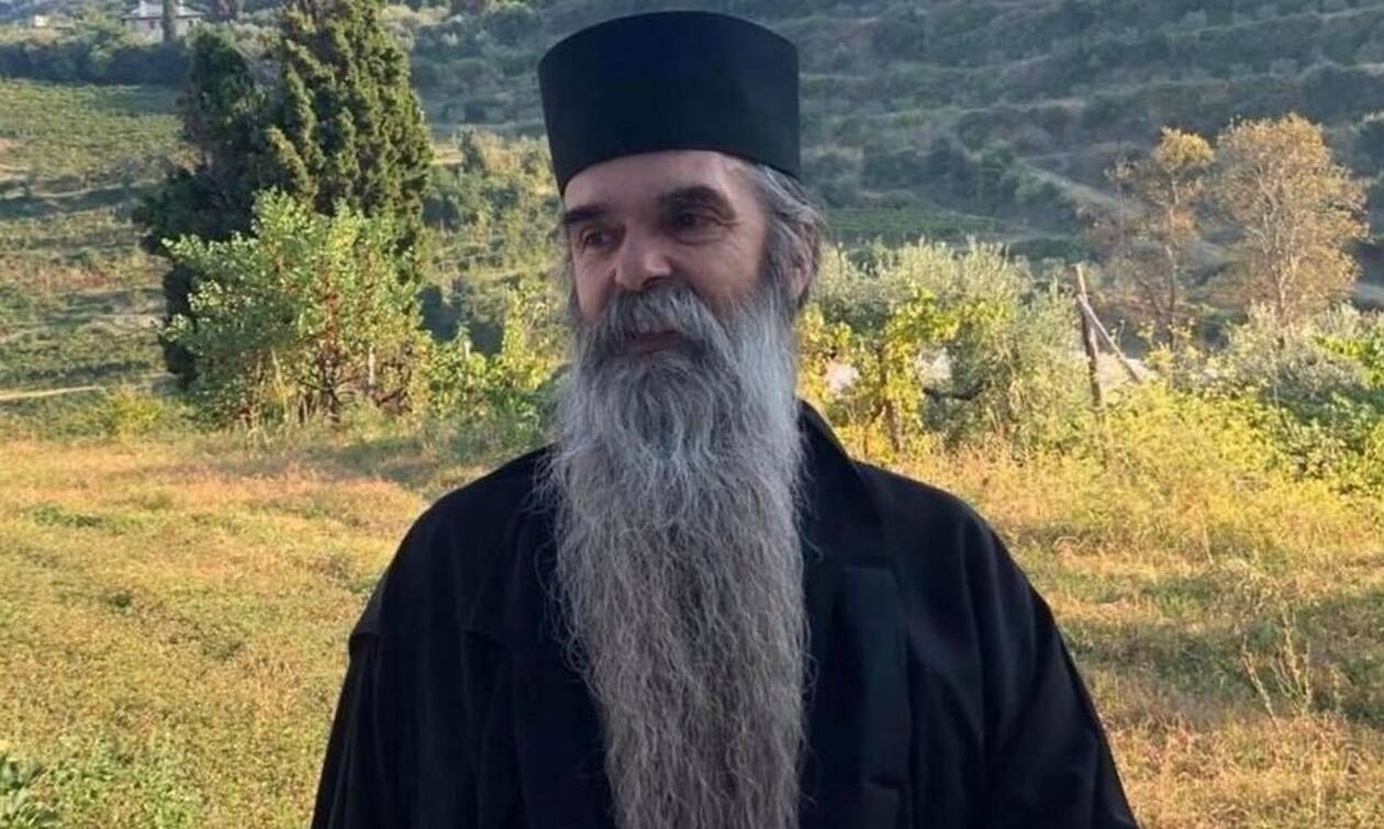 Θλίψη στο Άγιο Όρος: Πέθανε από κορονοϊό 59χρονος μοναχός - Ήταν διασωληνωμένος