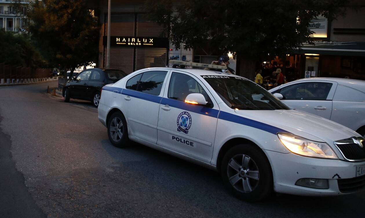 Εύβοια: Ληστές έβγαλαν μαχαίρι και απείλησαν πατέρα μπροστά στο παιδί του