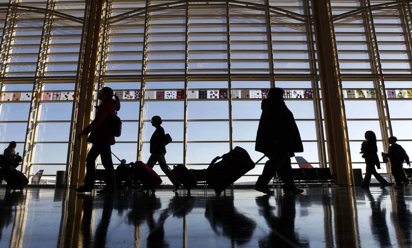 Ταξιδιώτες στο αεροδρόμιο της Ουάσινγκτον