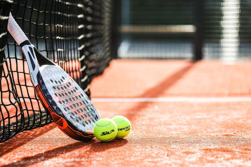 Συνελήφθη 35χρονος προπονητής τένις για σεξουαλική κακοποίηση δύο ανήλικων αθλητριών