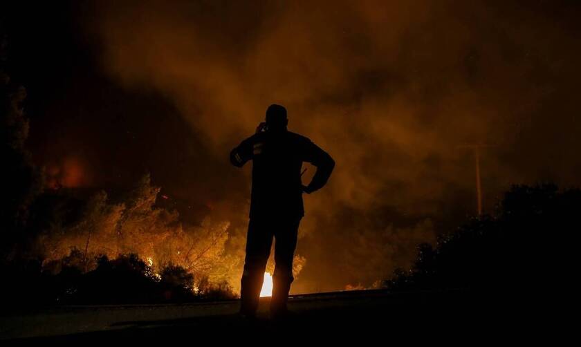 Φωτιά τώρα: Μεγάλη πυρκαγιά κατακαίει εκτάσεις στον Επανωσήφη