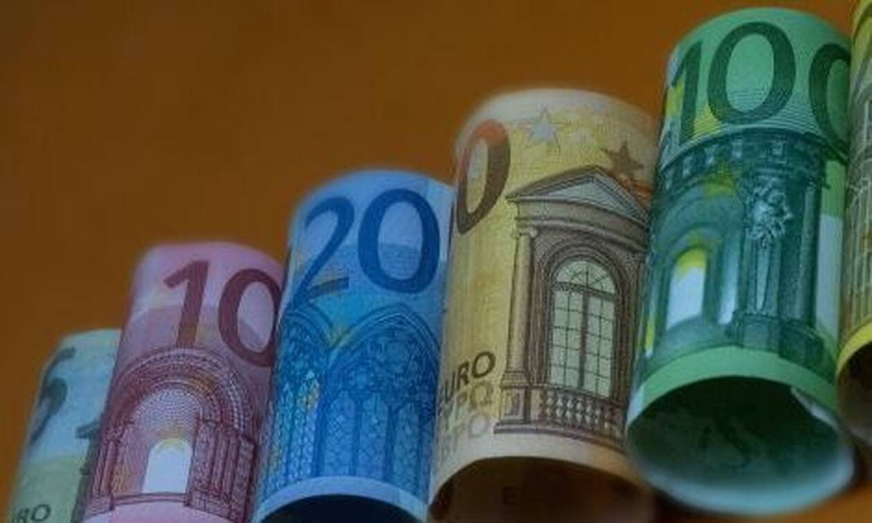 ΟΠΕΚΑ: Ποιοι δικαιούνται μηνιαίο επίδομα 360 ευρώ