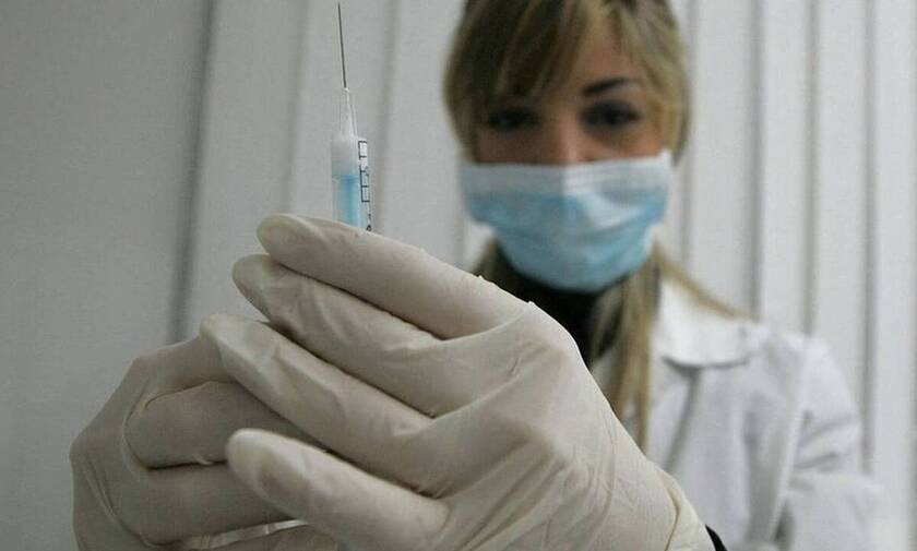 Πιερρακάκης: Κλείστηκαν 192 χιλιάδες ραντεβού για την 1η δόση του εμβολίου