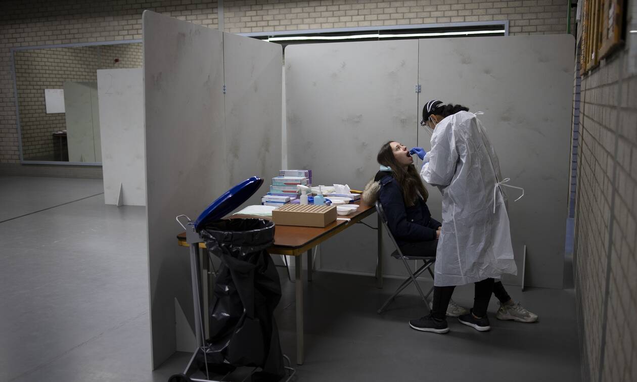 Ολλανδία: Αντιμέτωπη με έλλειψη διαγνωστικών τεστ κορονοϊού η χώρα, καθώς τα κρούσματα αυξάνονται