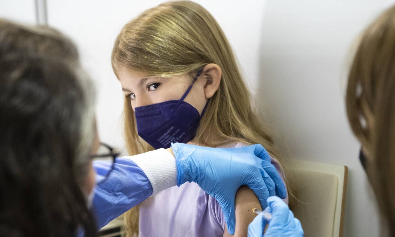 Koρονοϊός: Λιγότερο σοβαρές, αλλά όχι ακίνδυνες οι λοιμώξεις στους εμβολιασμένους - Νέα μελέτη