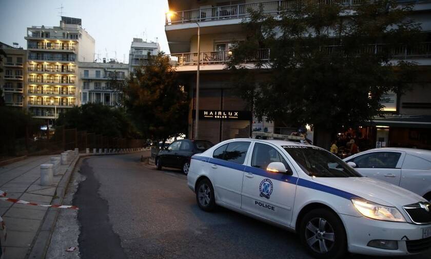 Μαστροποί «φυλάκισαν» και εξέδιδαν γυναίκα σε τρεις οίκους ανοχής στην Αθήνα