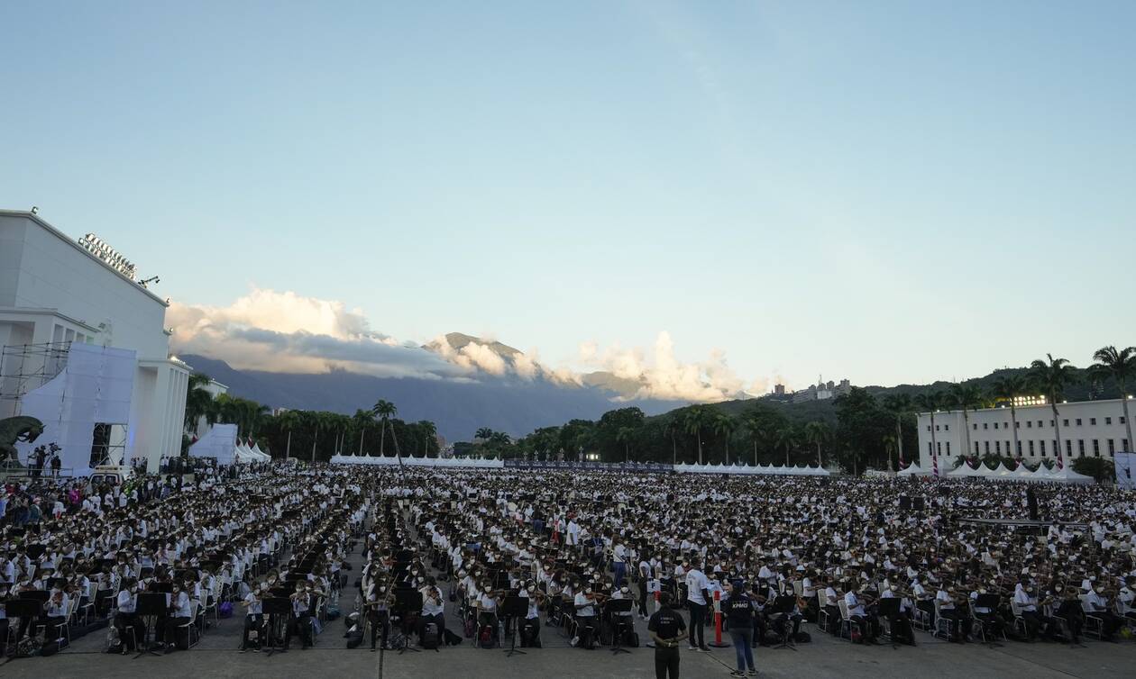 Η Βενεζουέλα έσπασε το παγκόσμιο ρεκόρ Γκίνες για τη μεγαλύτερη ορχήστρα στον κόσμο