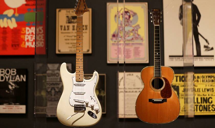 Έσπασε ρεκόρ η κιθάρα του Eric Clapton - Πωλήθηκε έναντι 625.000 δολαρίων σε πλειστηριασμό