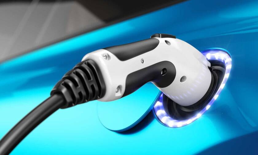 To 66% των καταναλωτών πιστεύει ότι τα ηλεκτρικά έχουν κινητήρα βενζίνης!