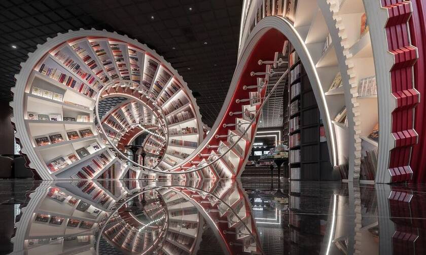 Μια σπειροειδής σκάλα ως ράφια του βιβλιοπωλείου «Shenzhen Zhongshuge» στην Κίνα