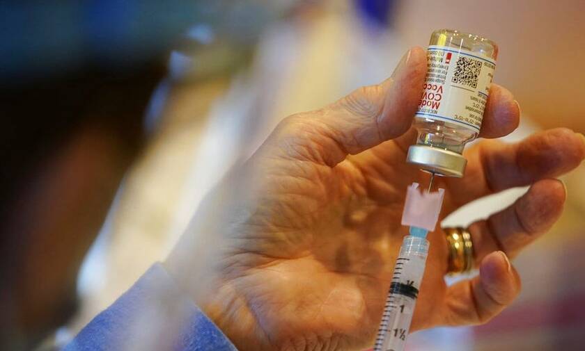 Γεωργαντάς: «Το πρόβλημα λύνεται μόνο με τον εμβολιασμό όχι με lockdown»