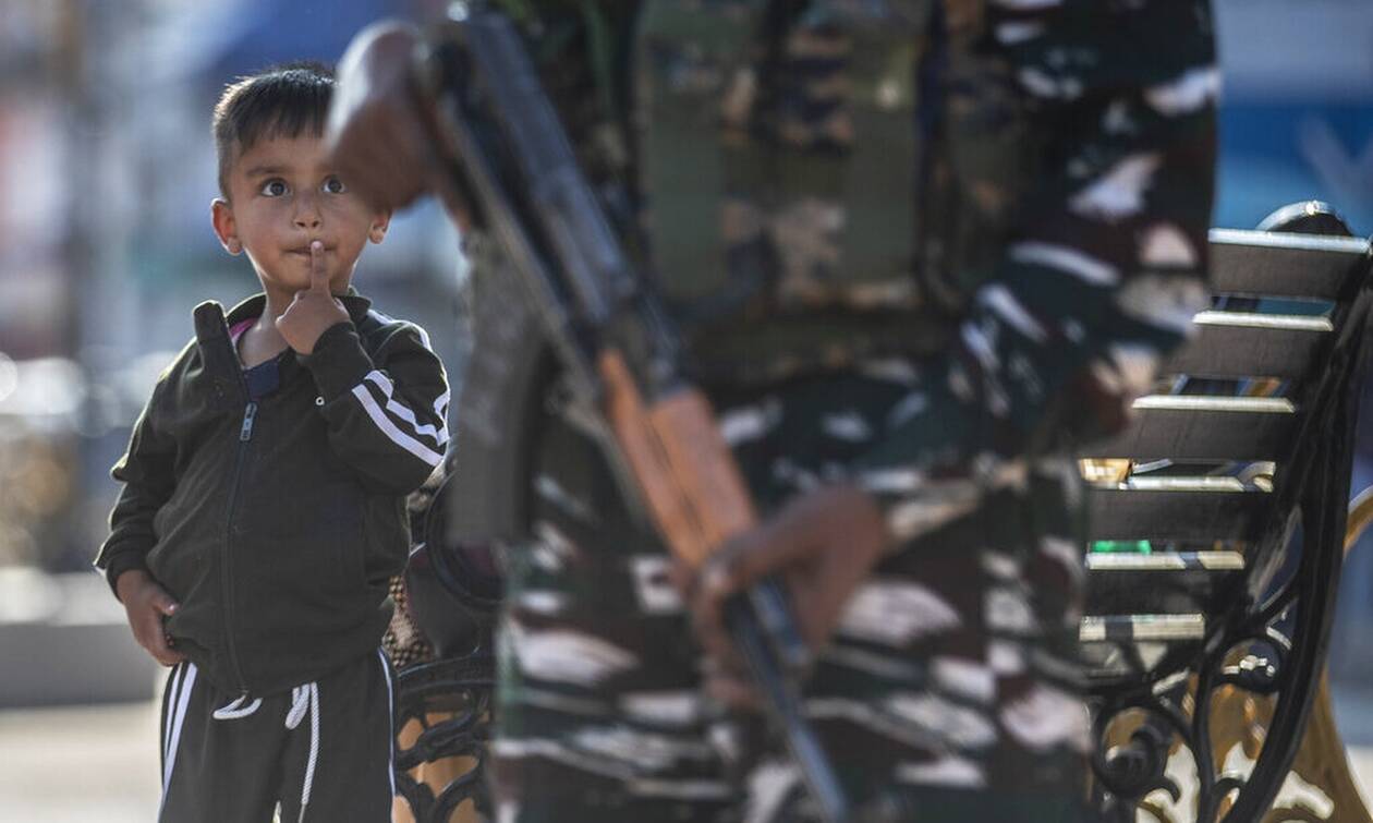 Παιδιά-στρατιώτες: 300 εκατομμύρια ανήλικοι κινδυνεύουν να στρατολογηθούν εξαναγκαστικά