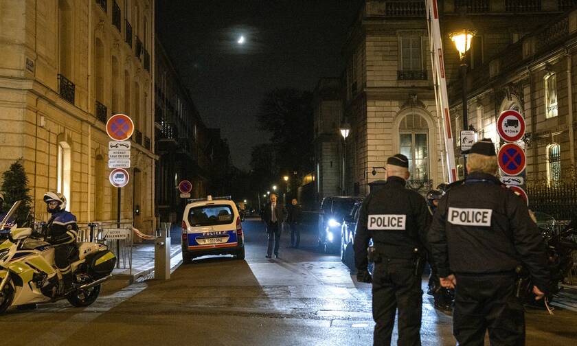 Γαλλία νίντζα αστυνομικοί