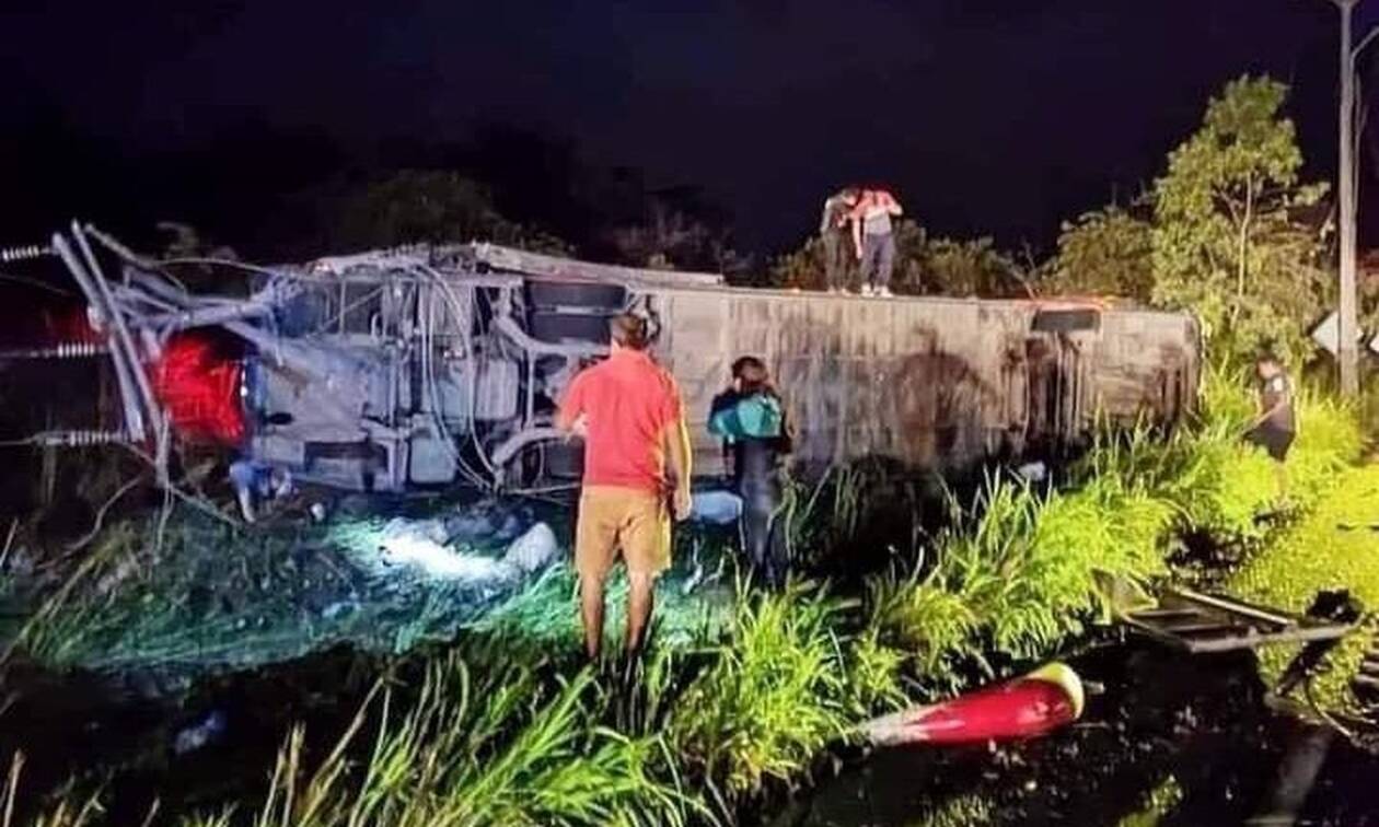 Τραγωδία στον Ισημερινό: 18 νεκροί και 25 τραυματίες σε τροχαίο με λεωφορείο
