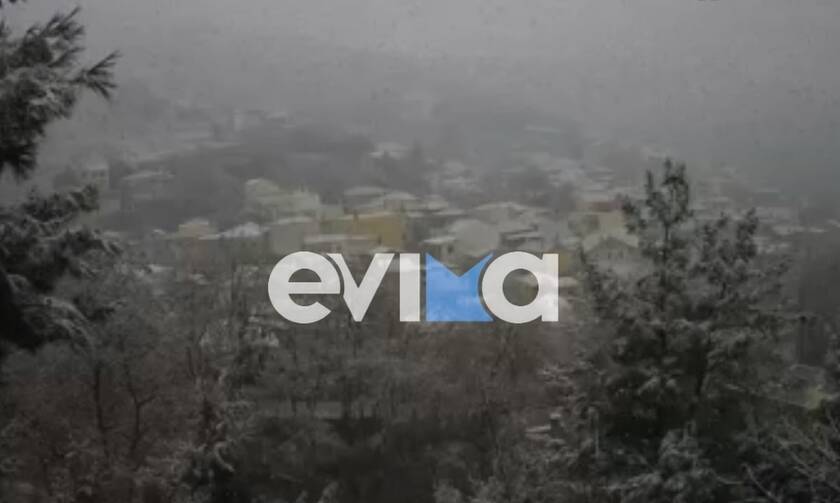 Κακοκαιρία: Κάτω από το χιόνι «θάφτηκε» χωριό της Εύβοιας