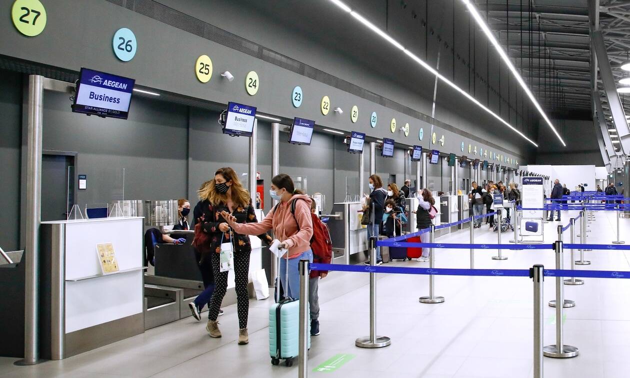 Νέα μέτρα για όλους τους ταξιδιώτες που έρχονται από το εξωτερικό στην Ελλάδα - Ποιοι εξαιρούνται