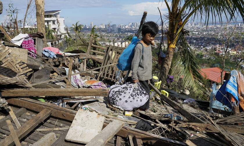 Καταστροφές απο τον τυφώνα Ράι που έπληξε τις Φιλιππίνες