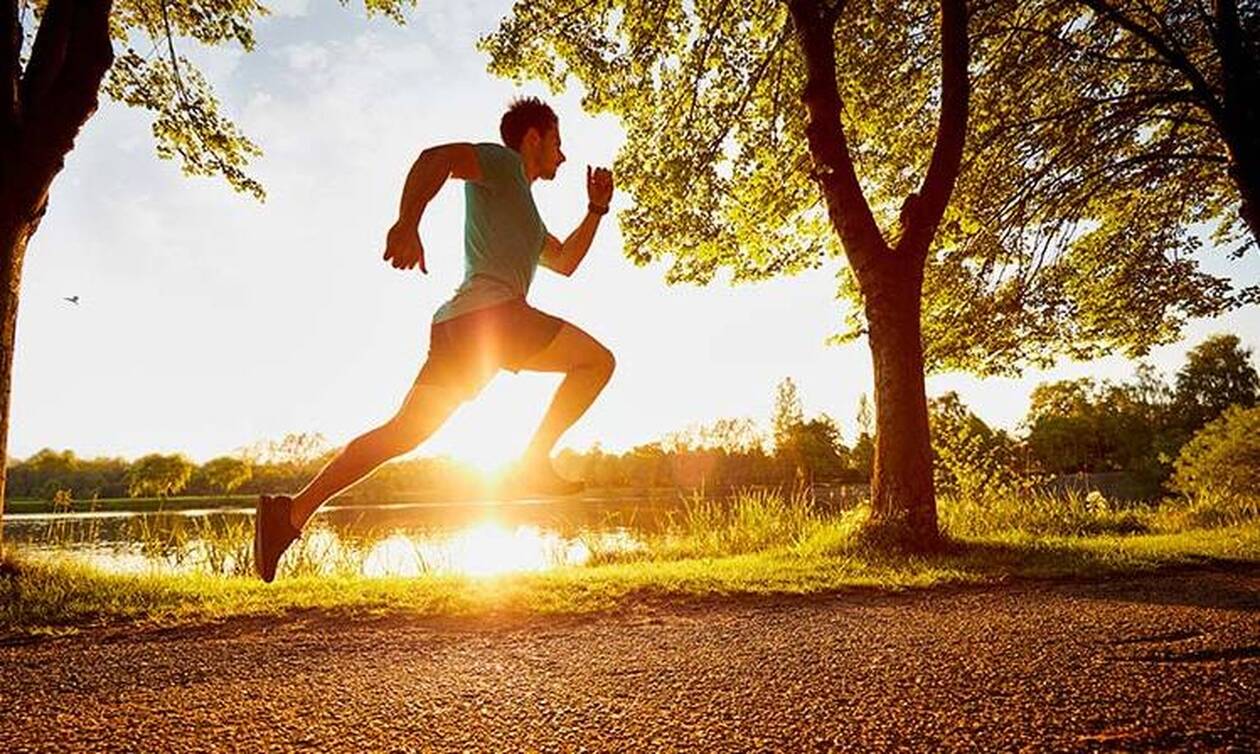 Το μυστικό στο τρέξιμο που θα σε κάνει «φέτες» στους κοιλιακούς