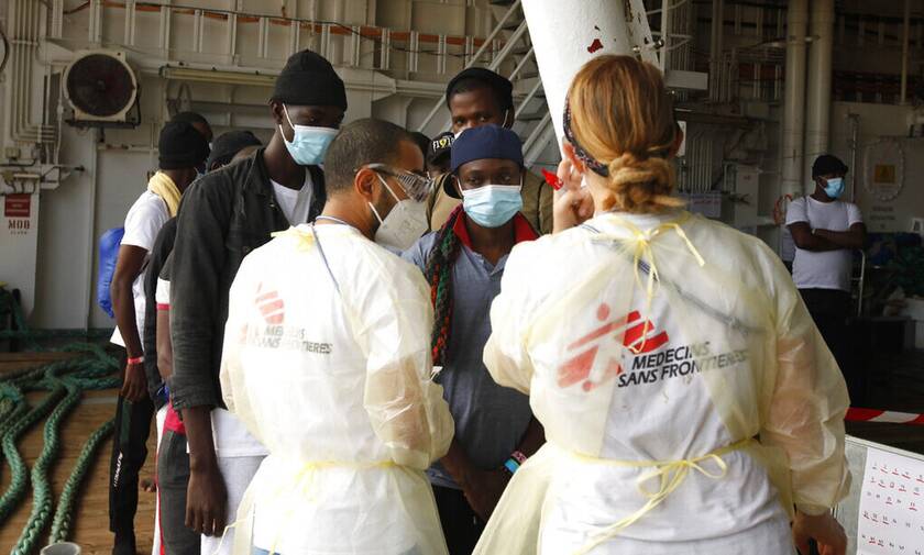 Μεσόγειος: Πλοίο των Γιατρών Χωρίς Σύνορα διέσωσε 240 μετανάστες μέσα σε μερικές ώρες